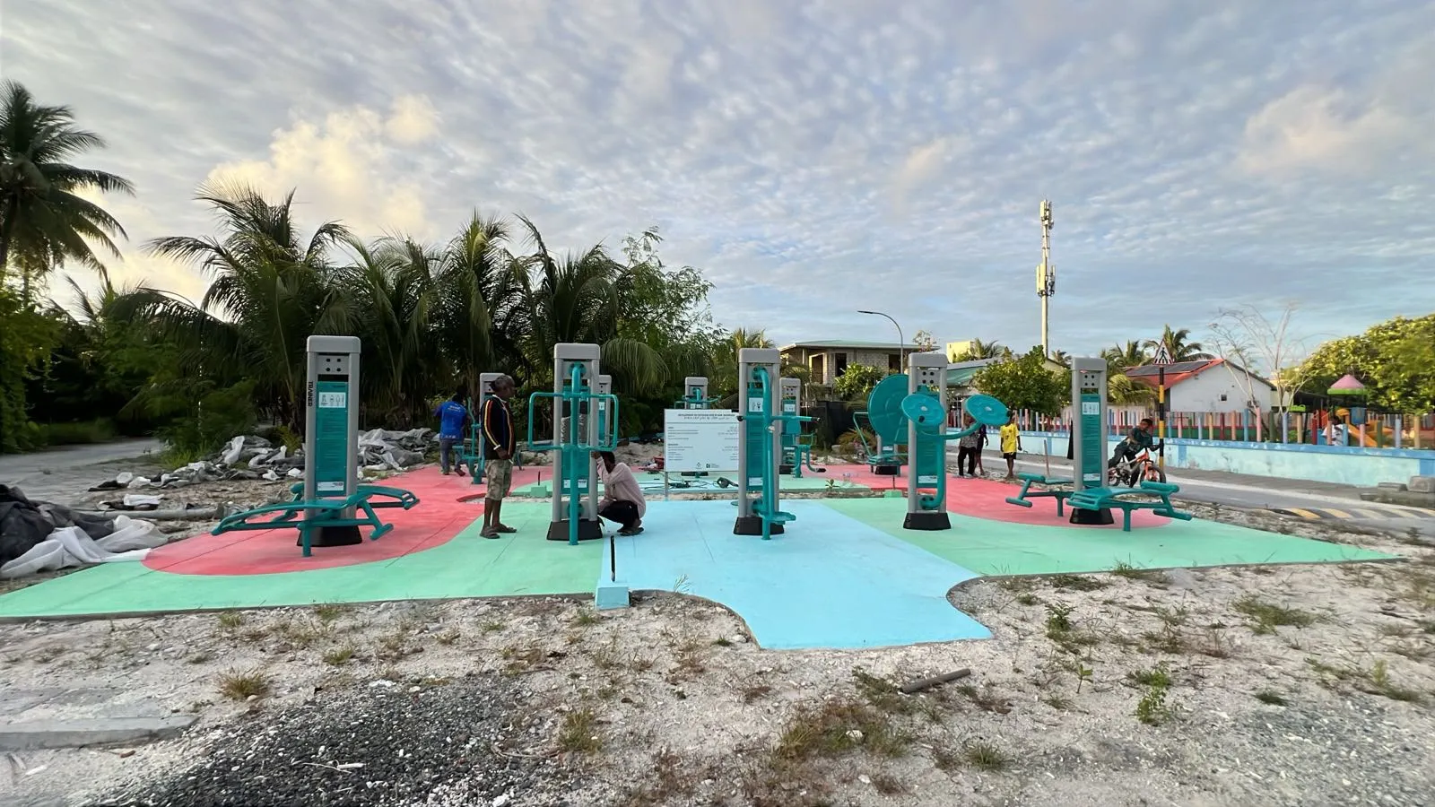 އެޗްޑީސީން 7 ރަށެއްގައި އައްޓް ޑޯ ޖިމް ހަދައިފި