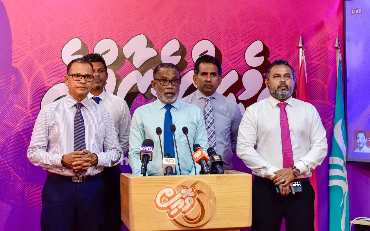 ރައްޔިތުން ބޭނުންވަނީ އެއްޤައުމަކަށް ޤައުމު ވިއްކާލާ ވިއްކާލުމާއި ދެކޮޅަށް ތެދުވަން: ޢަބްދުއްރަޙީމް