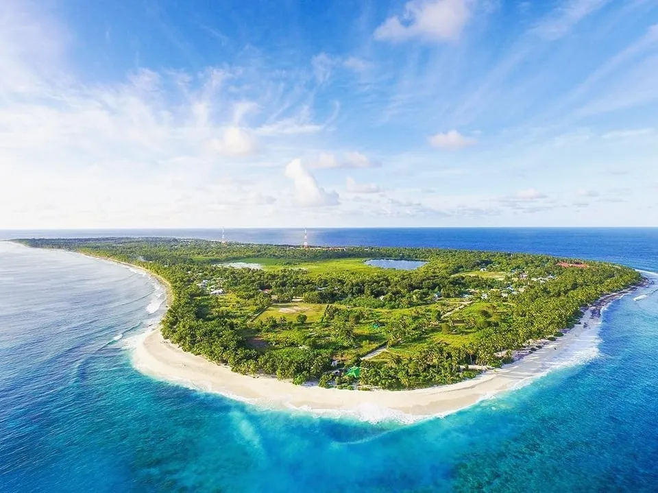 ފުވައްމުލަކުގައި "ޑްރަގް ކެފޭ" އެއްގެ ގޮތުގައި ބޭނުންކުރި ތަނެއް ބަންދުކުރުމަށް ކޯޓުން އަމުރުކޮށްފި
