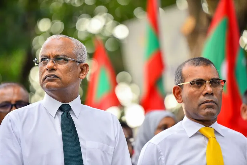 ކުރީގެ ރައީސް އިބްރާހިމް މުހައްމަދު ސޯލިހާއި ކުރީގެ ރައީސް މުހައްމަދު ނަޝީދު