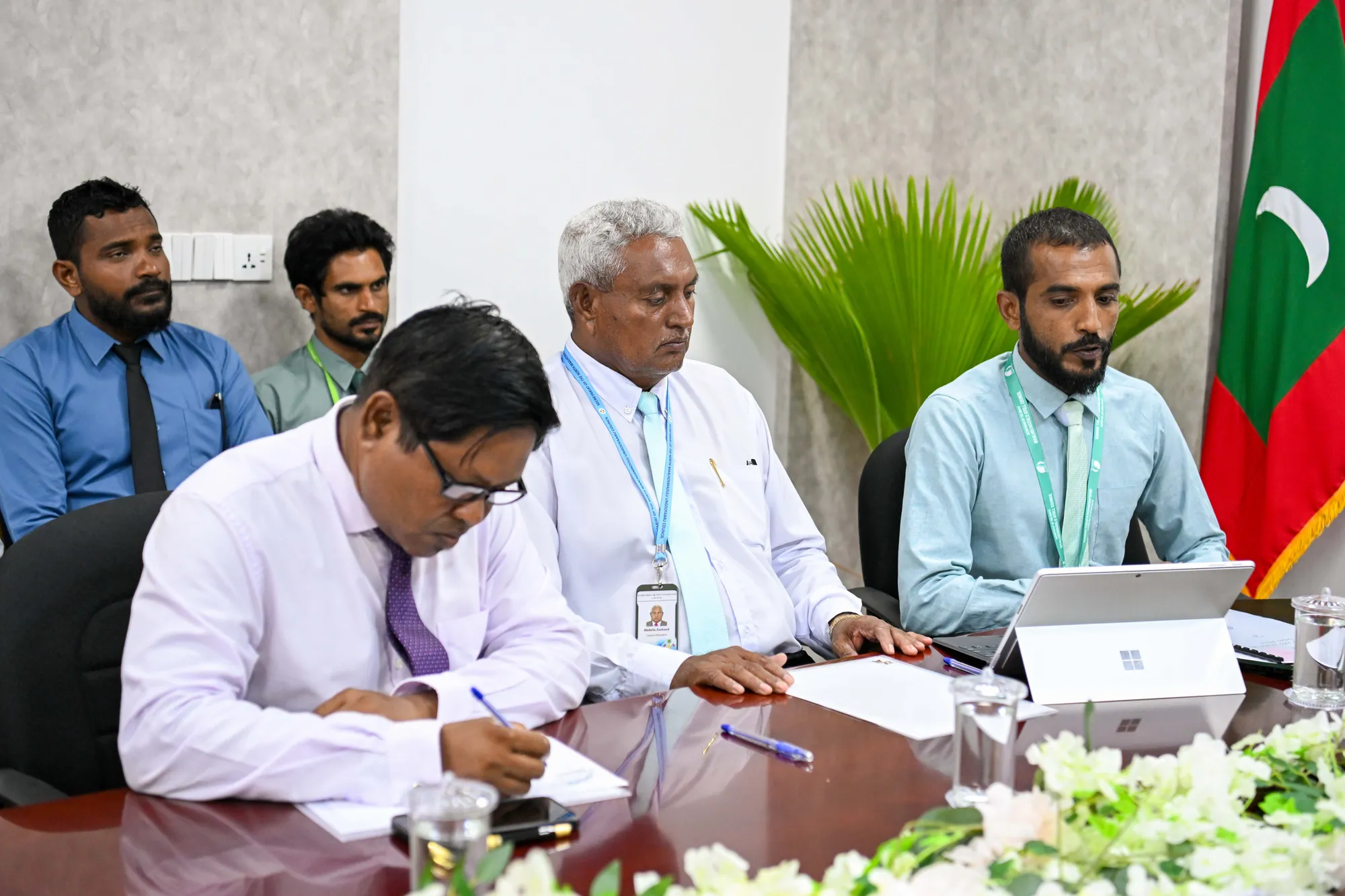 ރ އަތޮޅު ކައުންސިލް-- ފޮޓޯ: ރައީސް އޮފީސް