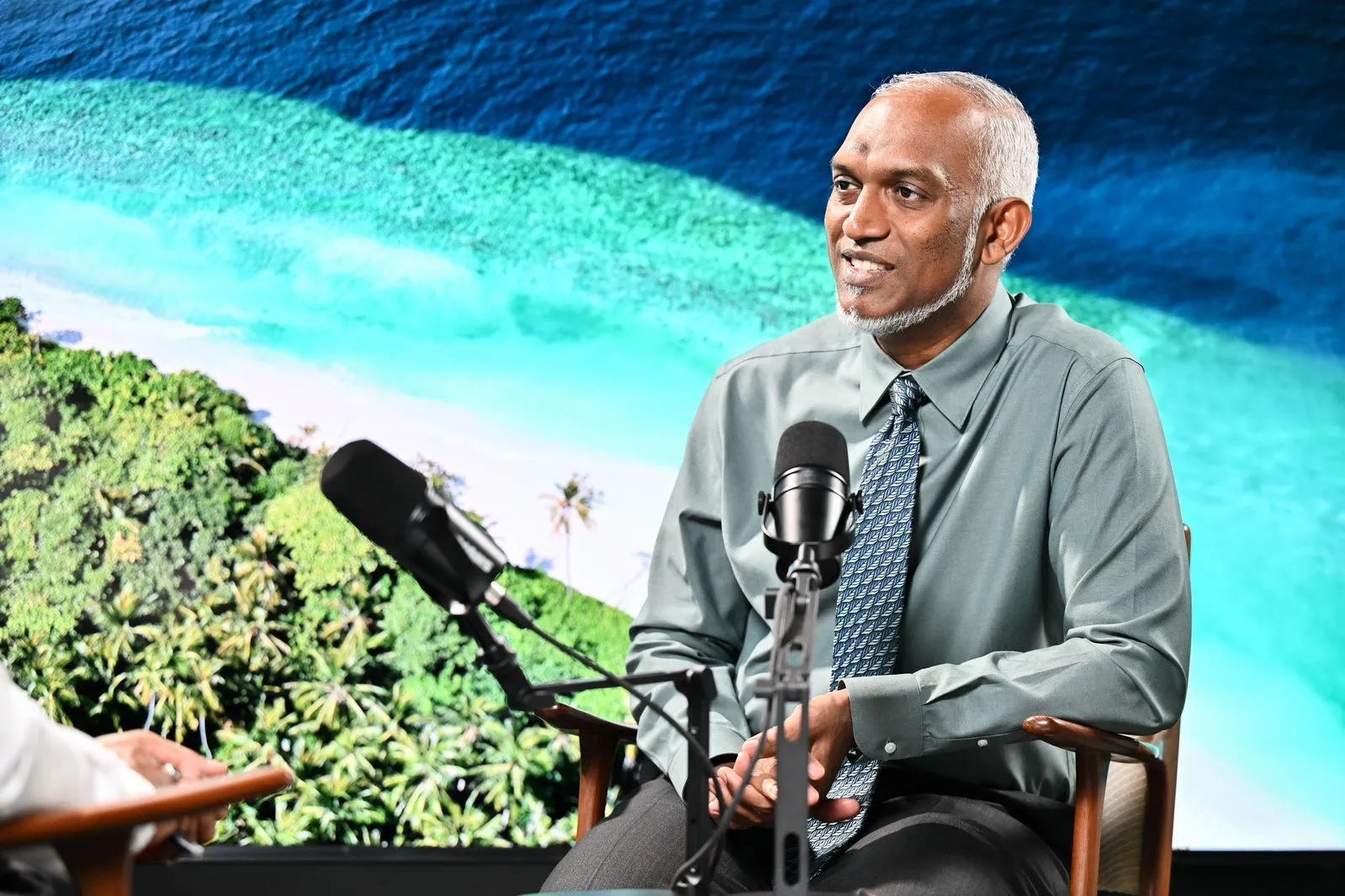 ރައީސް ޑރ މުޙައްމަދު މުޢިއްޒު މިއަދުގެ ޕޮޑްކާސްޓްގައި ވާހަކަދައްކަވަނީ: ފޮޓޯ/ ރައީސް އޮފީސް