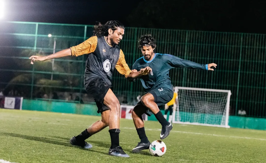 ފަސޭހަކަމާއެކު ޑާކު ސިޓީ ބަލިކޮށް ހަލަފުން ފެންވަރު ދައްކާލައިފި