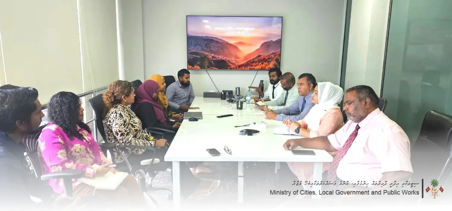 އެސްޓީއޯގެ ބޭސްފިހާރަތަކުން ޤަވާޢިދުން ބޭސް ލިބުމުގައި މިހާރު ހުރި ދަތިތައް ޙައްލުކުރުމާ ގުޅޭގޮތުން މަޝްވަރާކޮށްފި