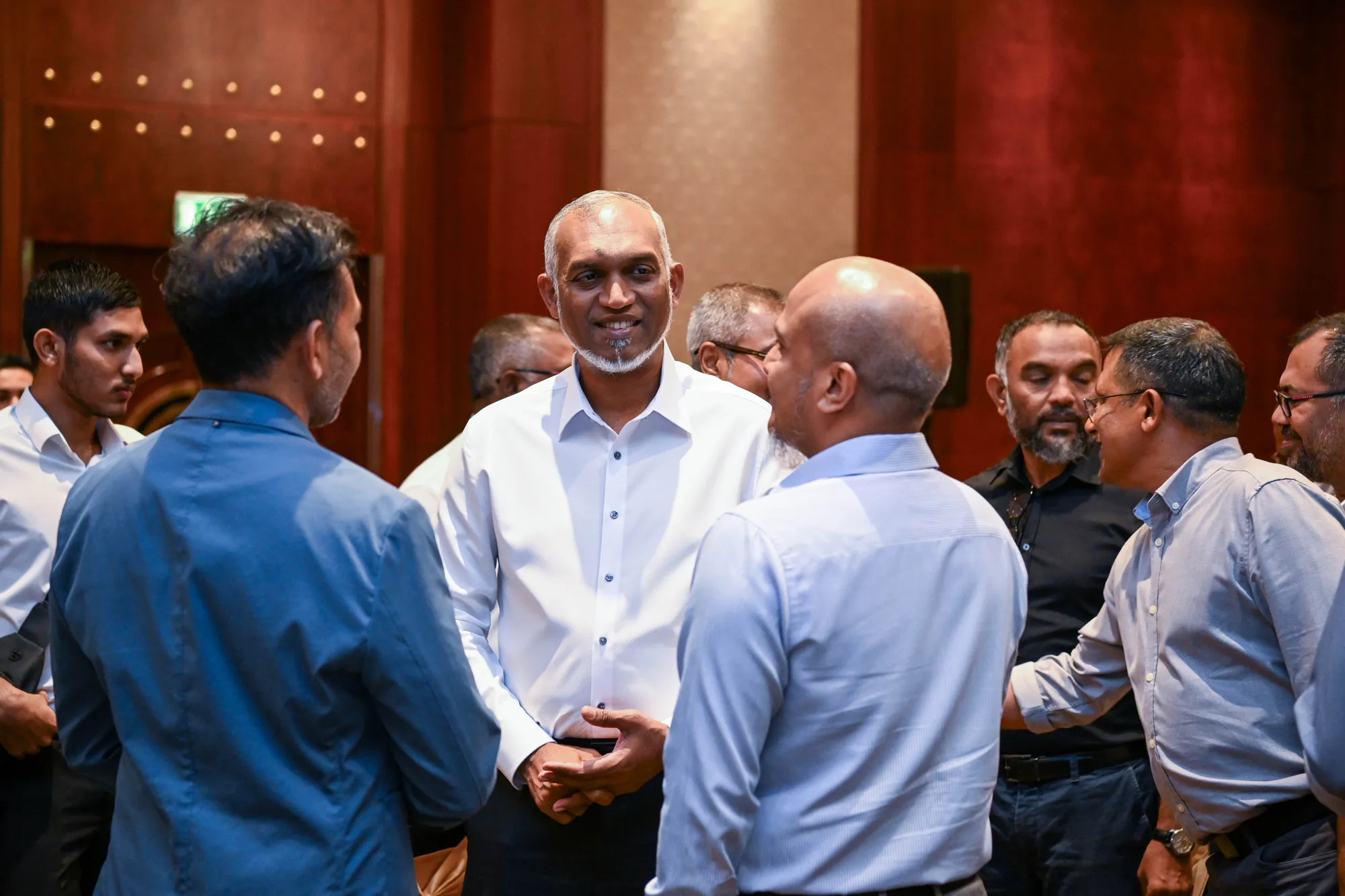 އާ ސަފީރުން ހަމަޖައްސާއިރު ކުރިއަށްވުރެ ރަނގަޅަށް ކަންކަން ކޮށްދޭނެ މީހުން ހަމަޖައްސާނަން: ރައީސް ޑރ މުޢިއްޒު