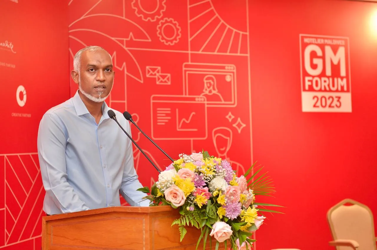 އަމާޒަކީ އައު ޓަރމިނަލްގެ މަސައްކަތް އަންނަ އަހަރުގެ ޕީކް ސީޒަނަށް ނިންމުން: ޑރ. މުޢިއްޒު