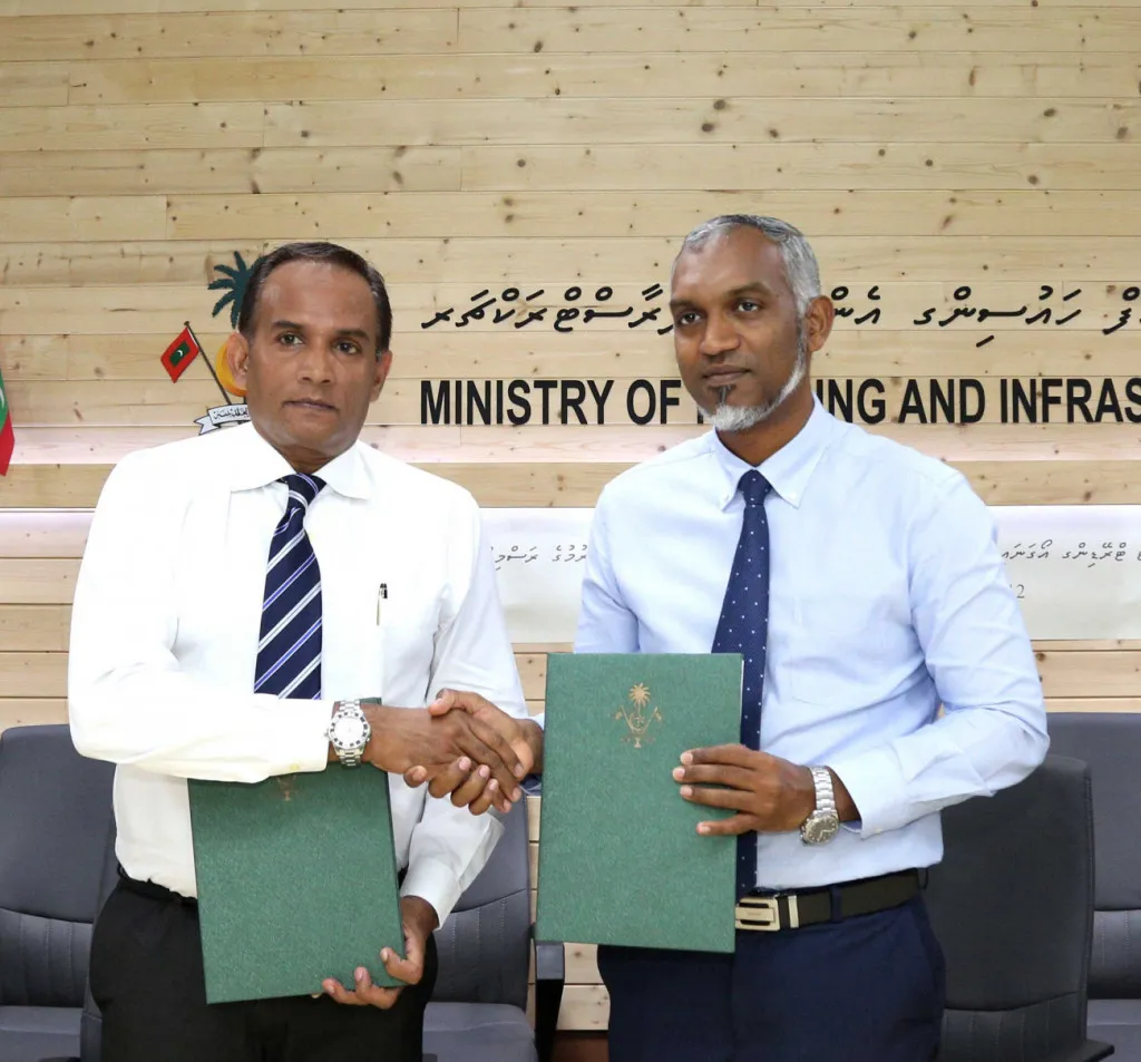 ފެނަކައިގެ ޗެއާމަން ޝަހީރު އާއި ރައީސް މުޢިއްޒު