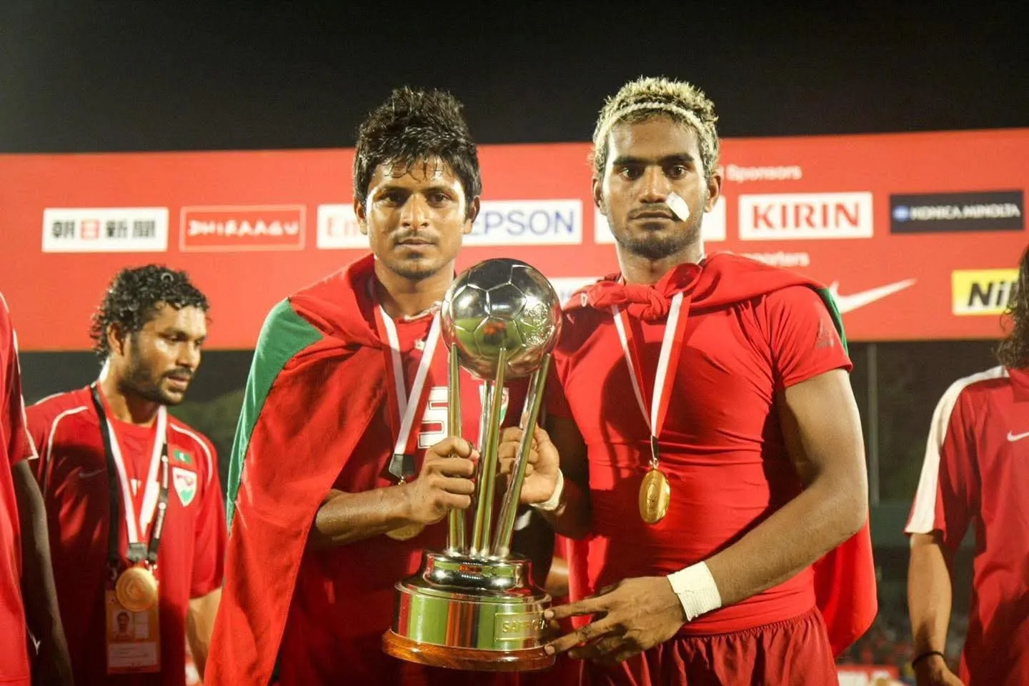ރާއްޖޭގެ ފުޓުބޯޅައަށް 75 އަހަރު ފުރުން ކުލަގަދަކޮށް ފާހަގަކުރަނީ
