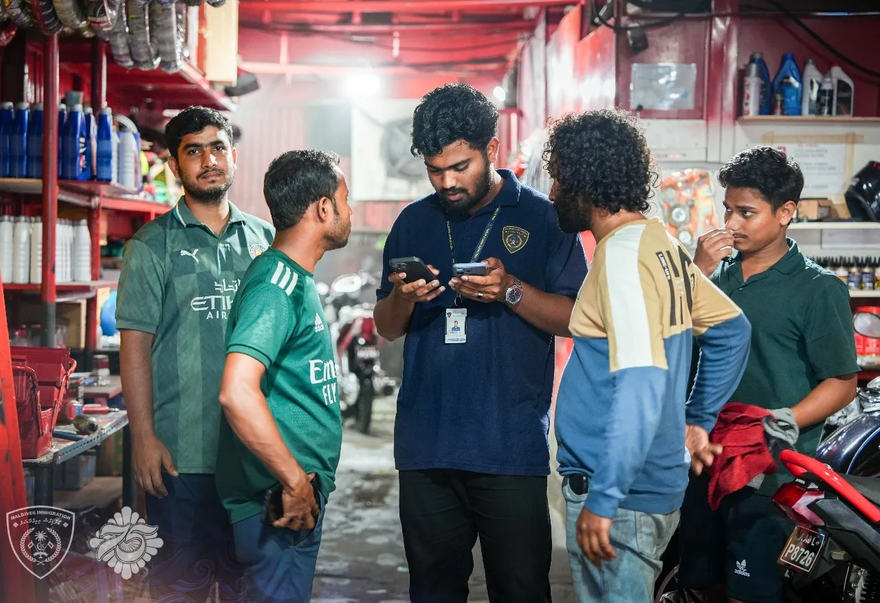 އިމިގްރޭޝަނުން ފޭސް އެކެއްގެ ގަރާޖުތައް ބަލާފާސްކޮށް ގިނަ އަދަދެއްގެ ބިދޭސީން ގެންގޮސްފި