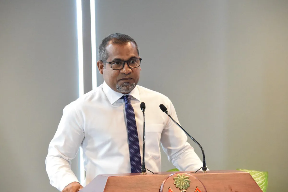 ސިޔާސީގޮތުން ހިޔާލު ތަފާތު ވީ ނަމަވެސް ގައުމަށް ގެއްލުންވާ ފަދަ ކަންކަން ކޮށްގެން ނުވާނެ- ހެލްތު މިނިސްޓަރ