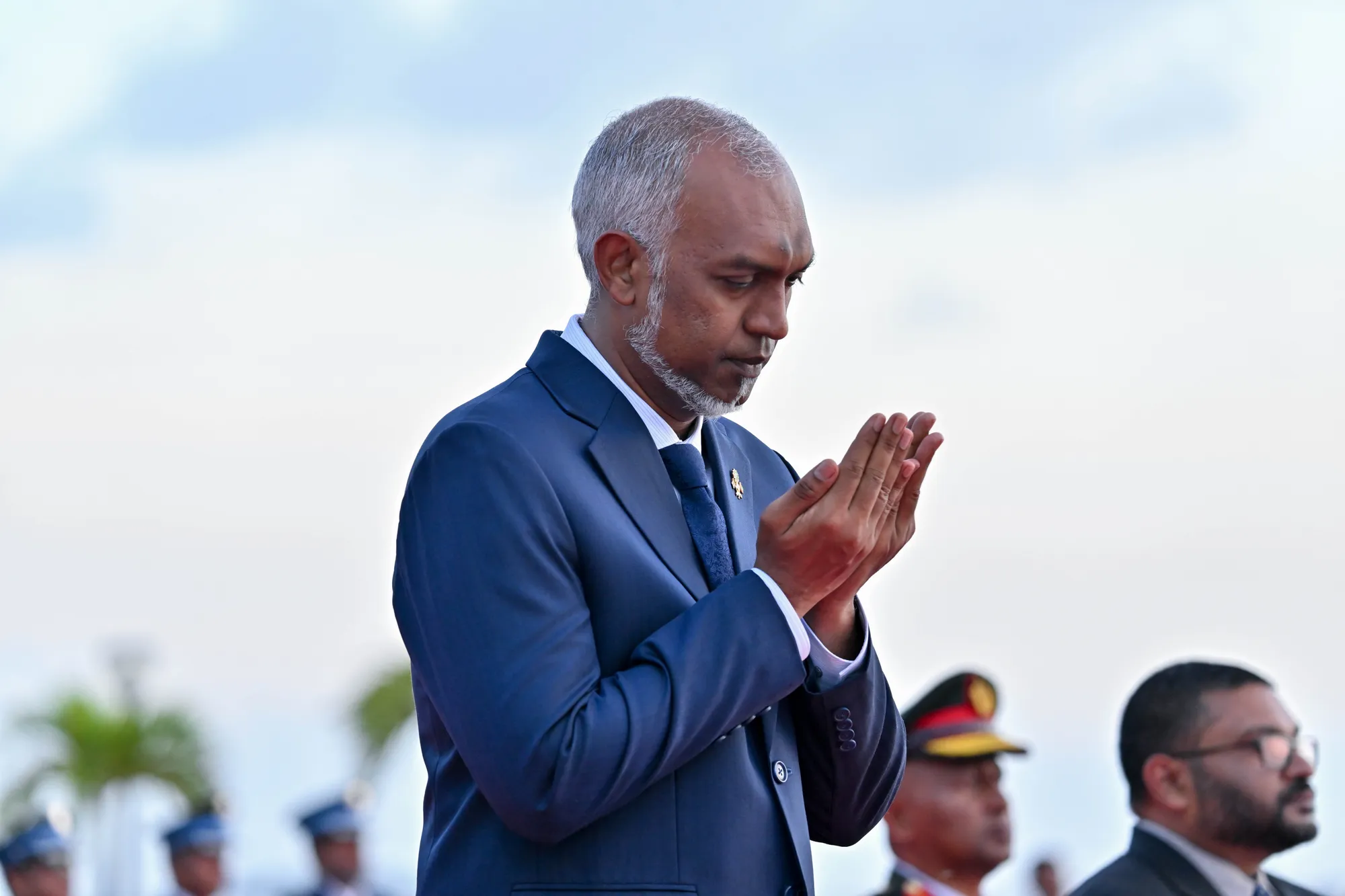 ރައީސުލްޖުމްހޫރިއްޔާ ޑރ. މުޙައްމަދު މުޢިއްޒު