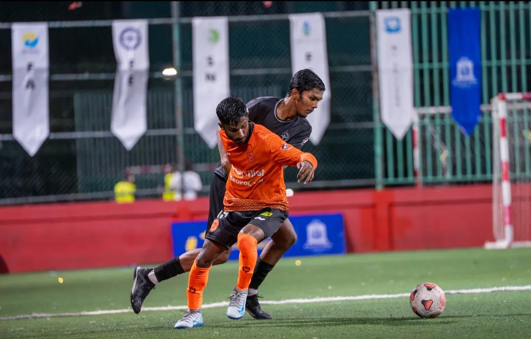 ރައުހާންގެ ހެޓްރިކާއެކު ކްލިކް ކޮލެޖް އަތުން ވެސް އެފްއީއަށް ފަސޭހަ މޮޅެއް