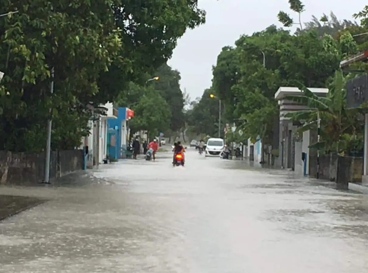 އައްޑޫ ސިޓީ ފޭދޫއަށް މީގެ ކުރިން ބޯކޮށް ވާރޭވެހުނު ދުވަހެއް -- ފޮޓޯ: އައްޑޫ ލައިވް