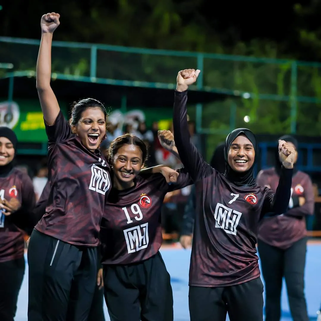 ހޭންޑްބޯލް މޯލްޑިވްސް ޗެމްޕިއަންޝިޕް 2023: އަންހެން ޑިވިޝަނުގެ ޗެމްޕިއަންކަން ރެޑްހޯކްސް ހޯދައިފި!