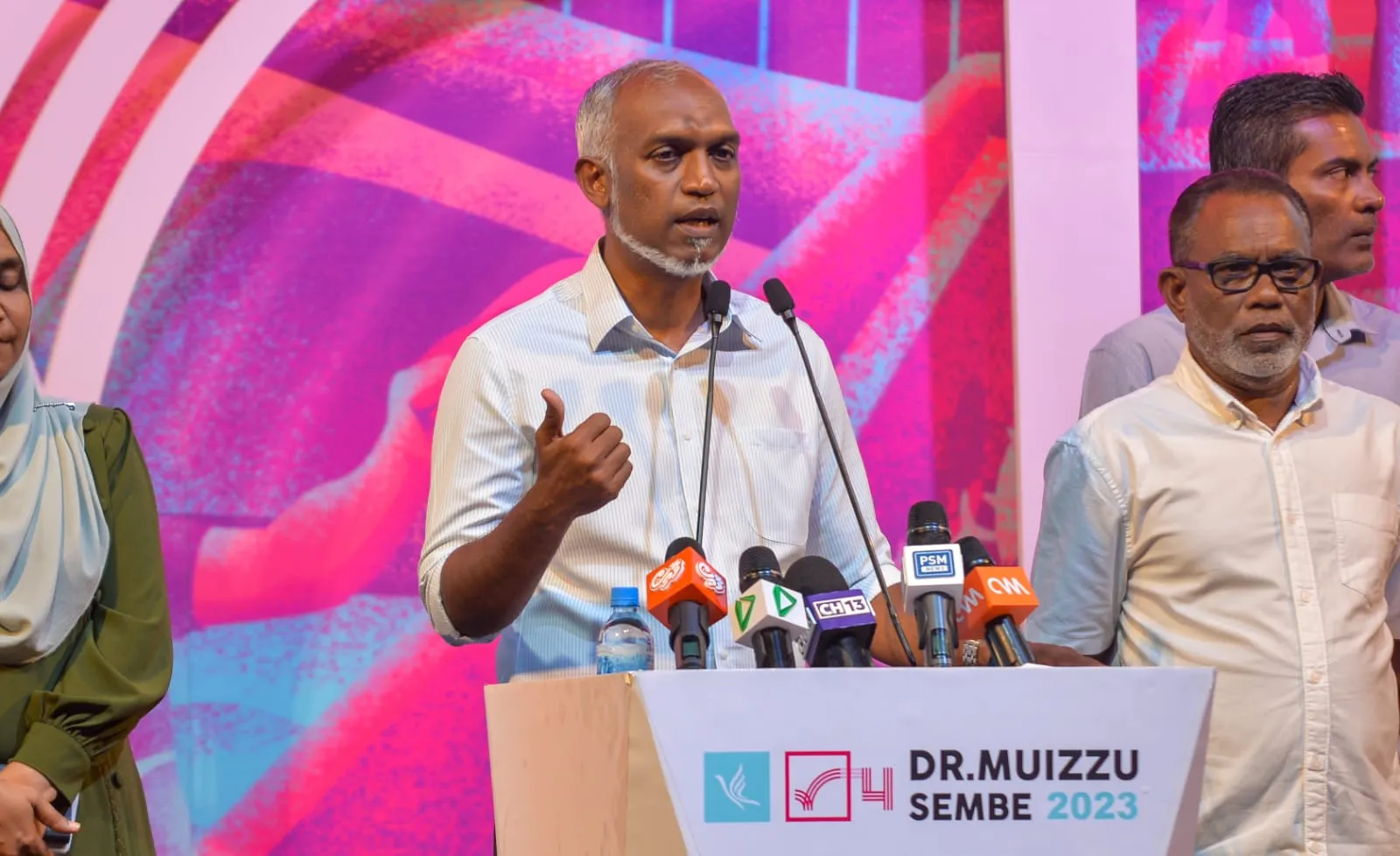 މި ގައުމުގެ އިގްތިސާދު ވެއްޓިފައި މިވާ ވަޅުގަނޑުން ނަގައި ކޮޅަށް ޖަހާނަން: ޑރ މުއިއްޒު