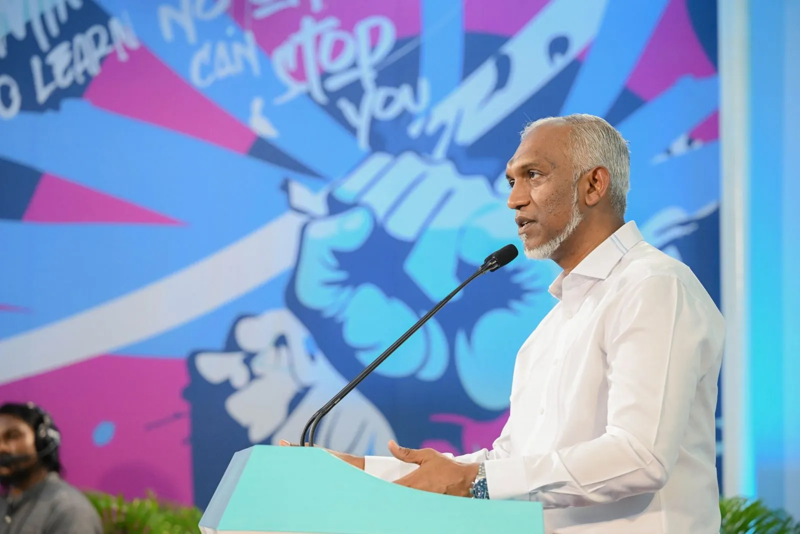 ރައީސުލްޖުމްހޫރިއްޔާ ޑރ.މުހައްމަދު މުއިއްޒު