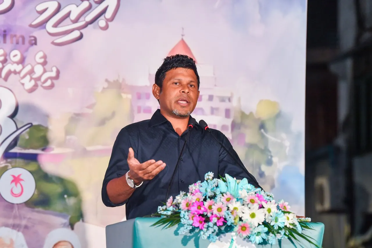 ރާއްޖޭގެ މައި ދޮރާށި ސަލާމަތް ކުރުމުގައި އެންމެ އިސް ސަފުގައި މަސައްކަތް ކުރެއްވީ ޢާޒިމާ: ނާއިބު ރައީސް