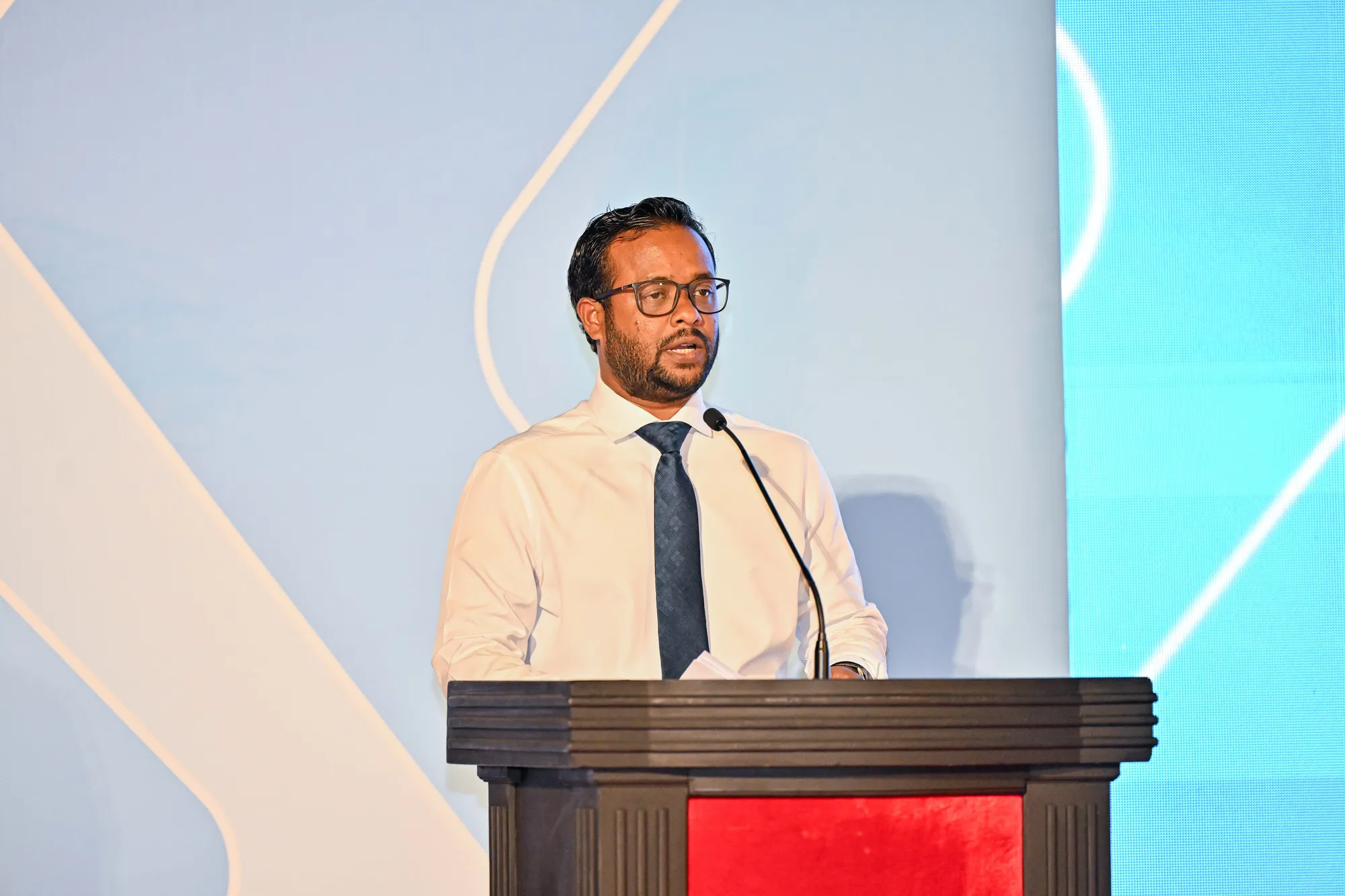 ޑރ. އަބްދުﷲ މުއްތޮލިބު -- ފޮޓޯ: ރައީސް އޮފީސް