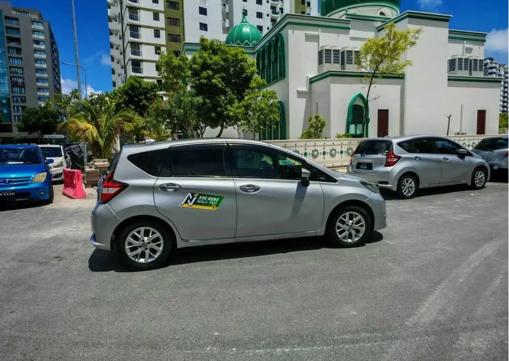 ނަލަ ޓެކްސީއެއް --