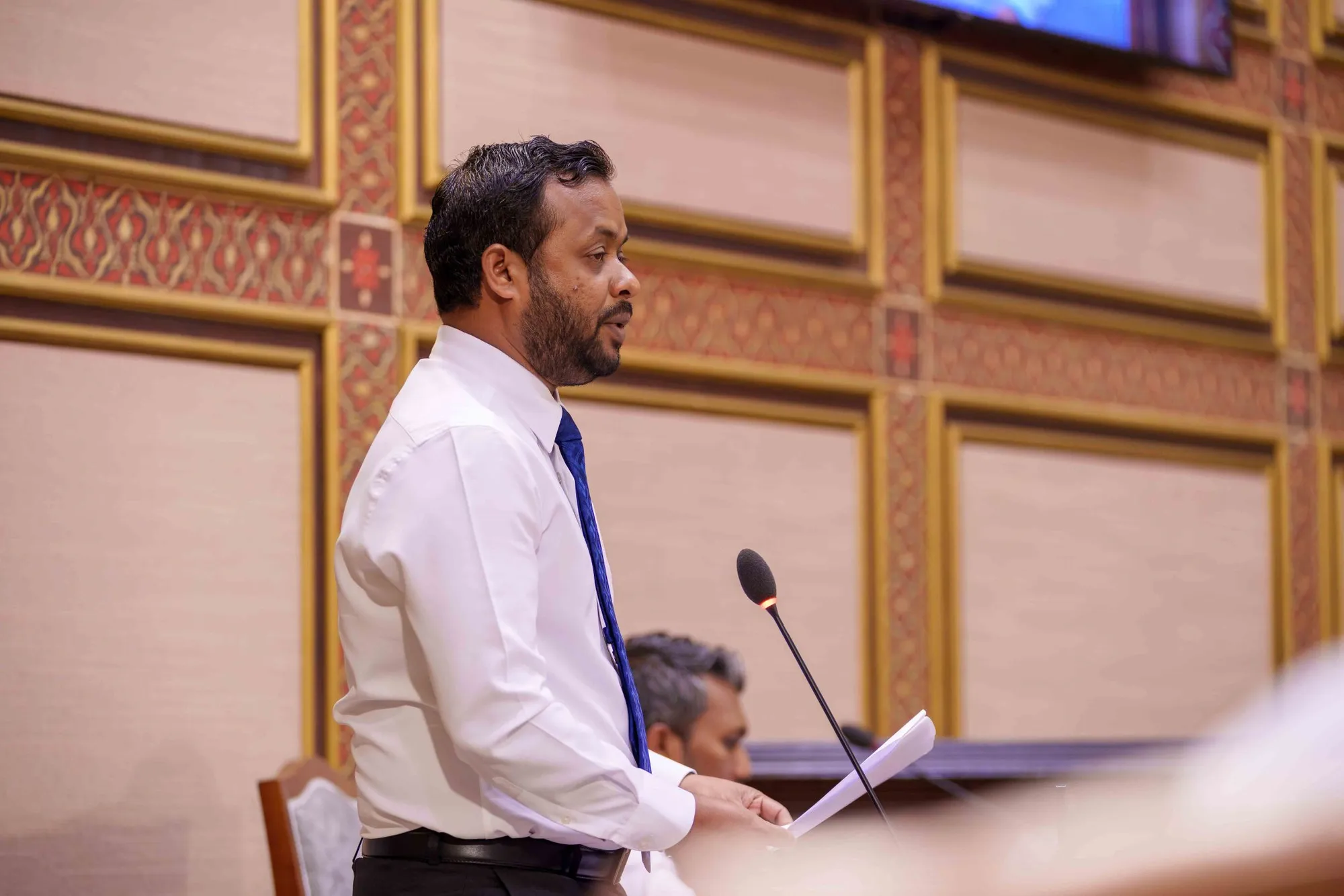 އައްޑޫ ލިންކު ރޯޑު އޮތީ ވަރަށް ހާލުގައި؛ މަރާމާތު ކުރަން 400 މިލިއަން ޚަރަދުވާނެ: ޑރ. މުއްޠަލިބު