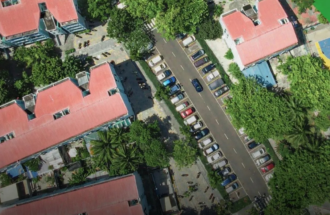 ފްލެޓްތަކުގެ ކޮމަން އޭރިއާގައި މީހުންނަށް އުނދަގޫވާގޮތަށް ހުރި ތަކެތި ނަގަން އެޗްޑީސީން އަންގައިފި