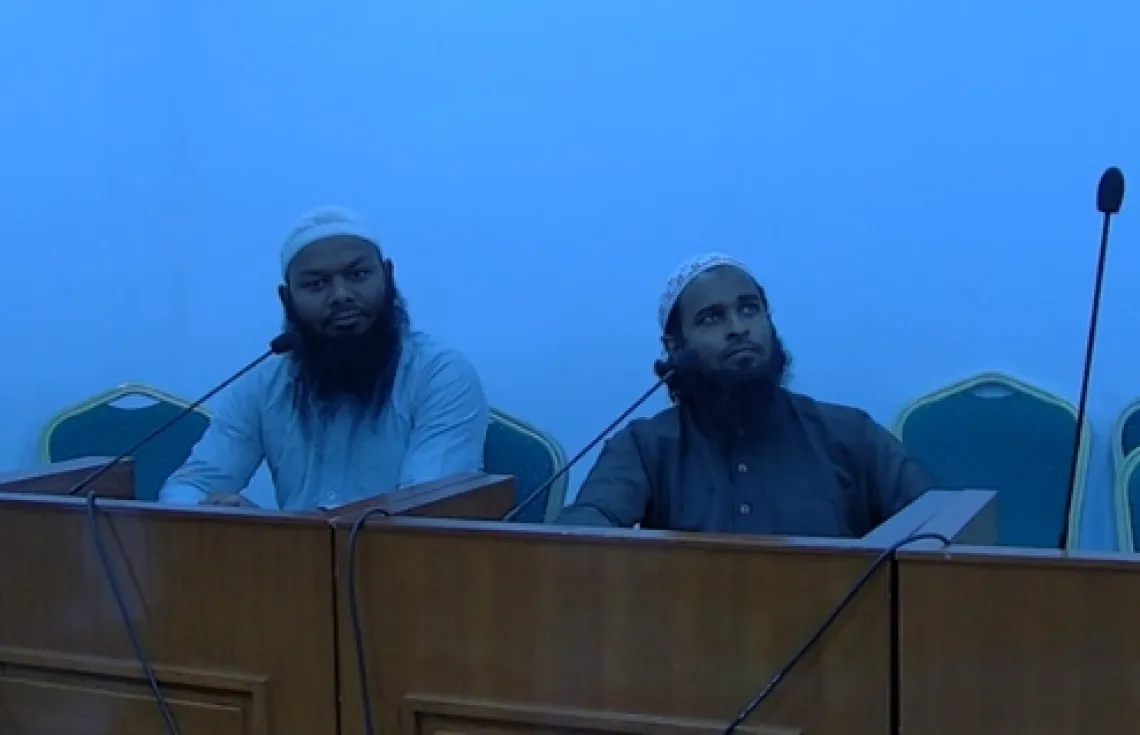 ޔޯގާ ހަމަނުޖެހުން: ދެ ޝެއިޚުންގެ މައްސަލަ ރިވިއުކޮށް ނިމެންދެން ޝަރީޢަތް މަޑުޖައްސާލައިފި!