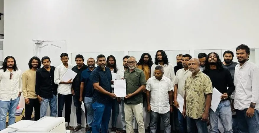ލ ގަމުން ގިނަ އަދަދެއްގެ ބަޔަކު ޕީއެންސީއަށް!