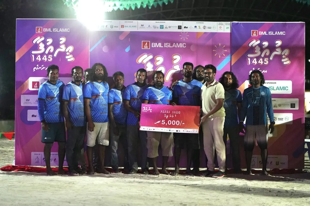 ދަނގެތި ޢީދު އުފާ: ވާދެމުމުގެ މުބާރާތުގެ ޗެންޕިއަން ޓީމްގެ ފައިސާ ހަދިޔާ ކުރީ ފަލަސްތީނަށް!