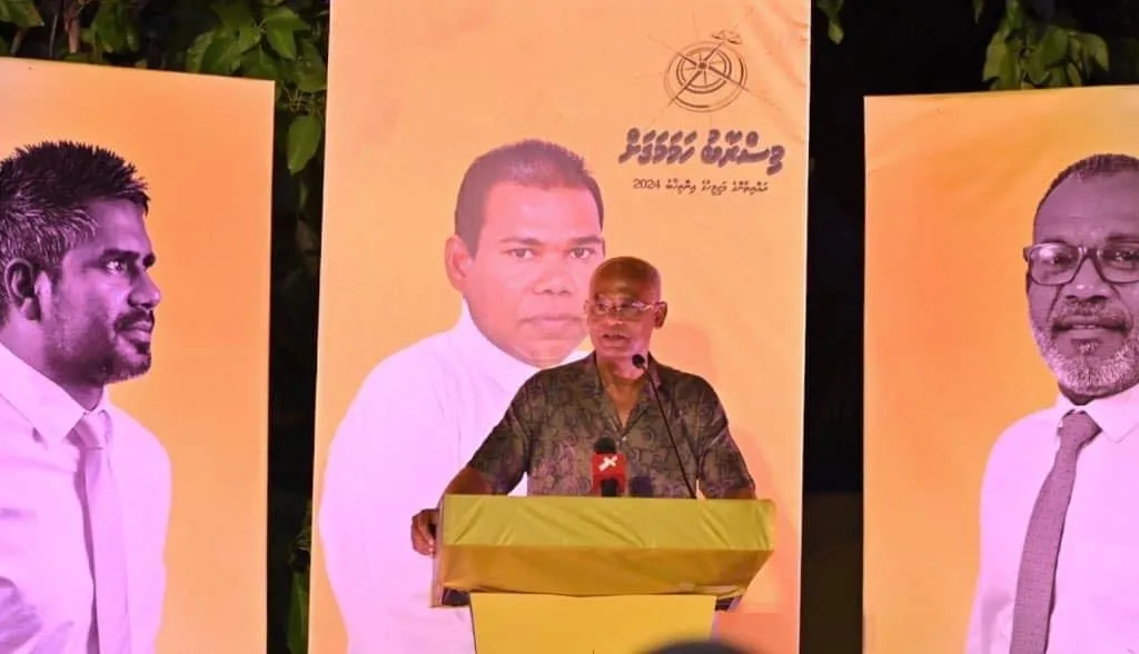 ރޭ ބޭއްވި މިސްރާބު ހަމަ މަގަށް ޖަގަހަ ޖަލްސާގައި ރައީސް ޞާލިހު ވާހަކަ ދައްކަވަނީ- ފޮޓޯ/ އެމްޑީޕީ