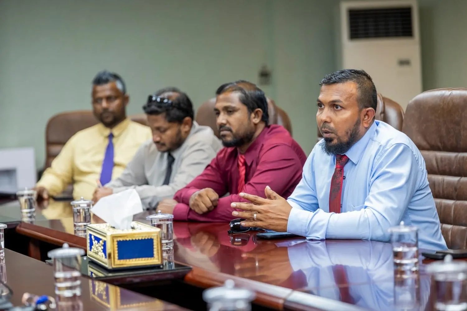 ދިޔަމިގި ކައުންސިލުން އިސްލާމި ކަންތައްތަކާއި ބެހެ ވުޒާރާގެ އިސްވެރިންނާއި ބައްދަލުކުރެއްވުން