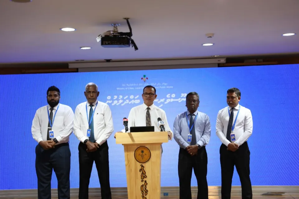 އިއްޔެގެ ނޫސްވެރިންގެ ބައްދަލުވުމުގެ ތެރެއިން: