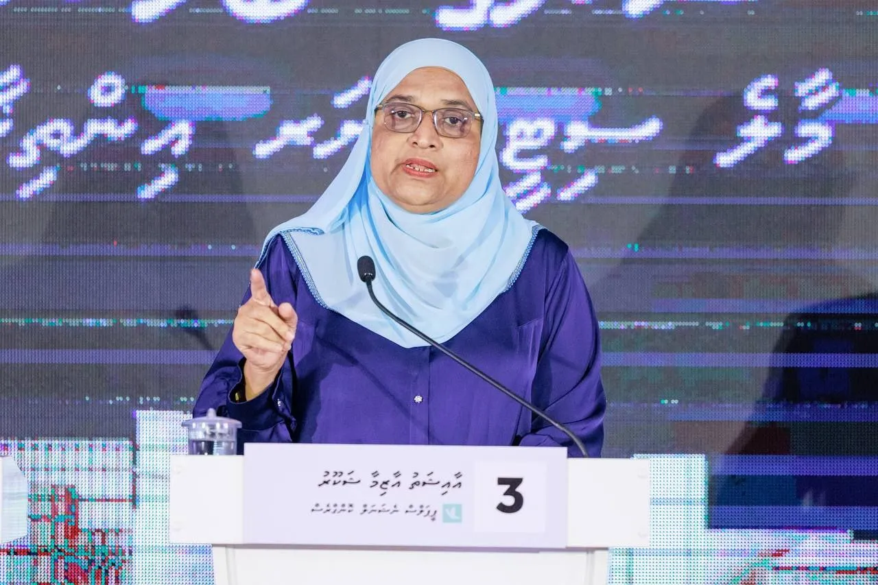 ކައުންސިލްގެ ވަކި ކޯޓާއެއް ނުކުޅެދުންތެރިކަން ހުންނަ މީހުންގެ ވަޒީފާއަށް ޚާއްސަކުރާނަން: ޢާޒިމާ