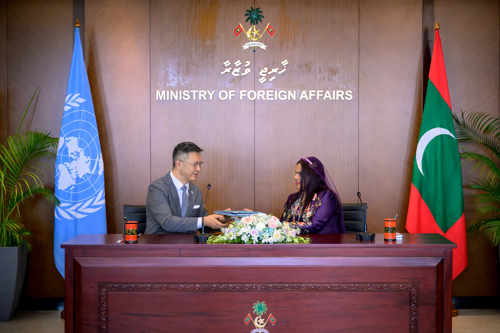 އދ.ގެ 16 އިދާރާއެއްގެ އެހީގައި ރާއްޖެ ތަރައްޤީކުރުމުގެ އެއްބަސްވުމެއްގައި ސޮއިކޮށްފި