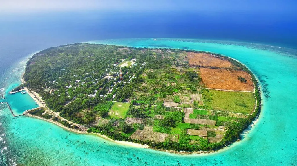 ފާސްނުކުރާ ލޭންޑް ޔޫސް ޕްލޭނަކަށް އަމަލުކުރަން މަސައްކަތްކުރާތީ ތޮއްޑޫ ދަނޑުވެރިން މުޒާހަރާ ކުރަނީ