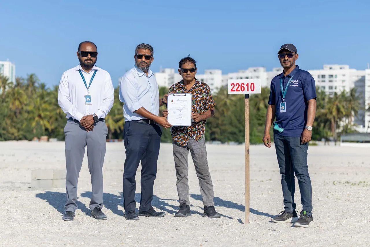 ފޭސް ތިނަކުން ދޫކުރާ ގޯތިތަކުގެ އިން ވަކިކޮށް ގޯތިތައް ހަވާލުކުރަން ފެށުން