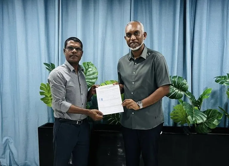 އެމްޑީޕީ ދޫކުރައްވައި މެންބަރު ހަސަންވެސް ޕީއެންސީއާ ގުޅިވަޑައިގެންފި!