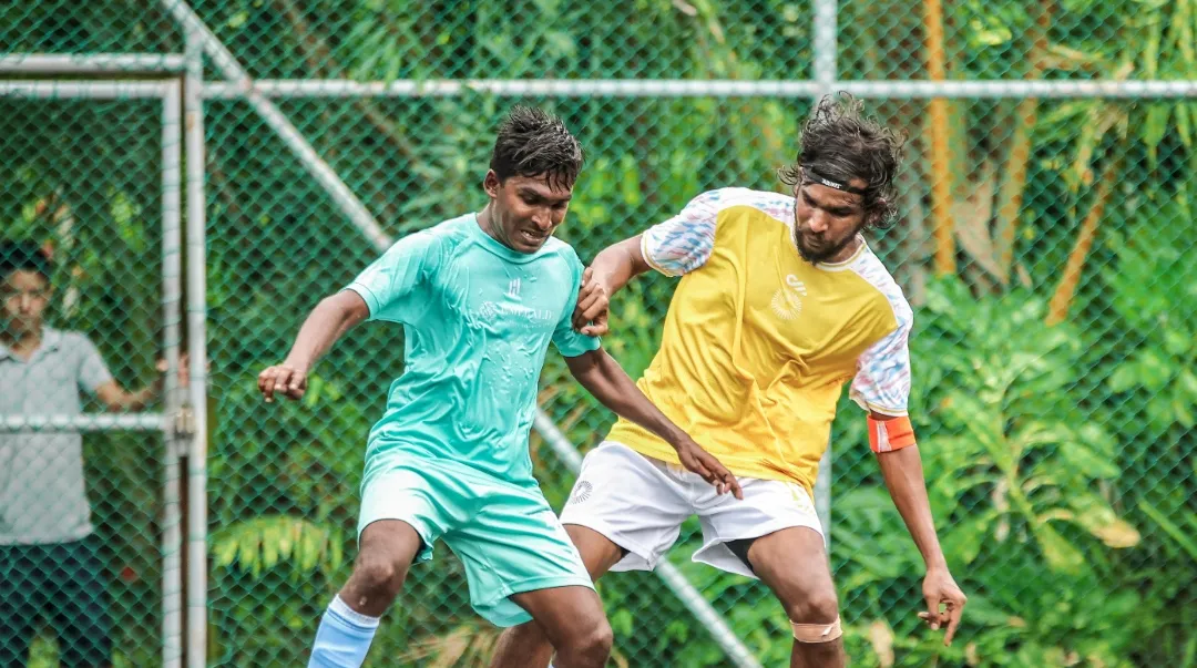 ކޯރާ ކޯރާ އަތުން މޮޅުވެ، އެމެރަލްޑް މޯލްޑިވްސް ސެމީގެ އުންމީދު ދަމަހައްޓައިފި