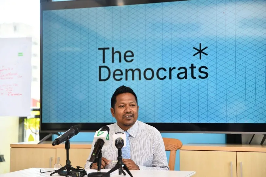 ޑިމޮކްރެޓްސްގެ މެމްބަރުންނަށް ޕީޕީއެމާއި އެކު ކޯލިޝަން ހެދުމަކީ ފަސޭހަ ކަމައްނޫން: އިމްތިޔާޒް