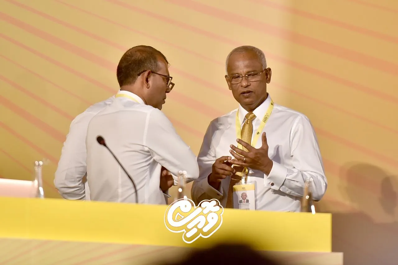 ރައީސް ޞާލިހަށް ތާއީދު ކުރުމަށް އެދުމުން ރައީސް ނަޝީދު ވިދާޅުވީ "ދެން އެކަން ވާކަށް ނެތް" ކަމަށް!