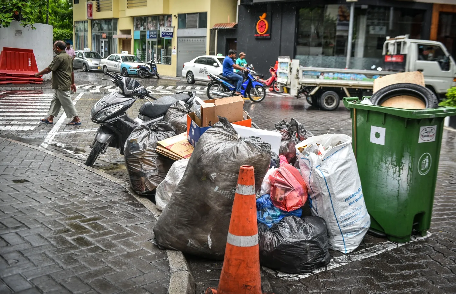 Poor Waste Segregation Slows Recycling Efforts in Male' City