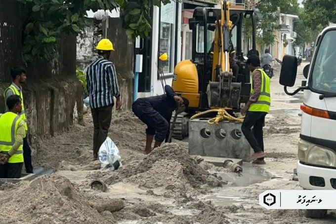 ނައިފަރު މަގުތަކުގެ މަސައްކަތް ހުއްޓުމެއްނެތި ކުރިއަށް
