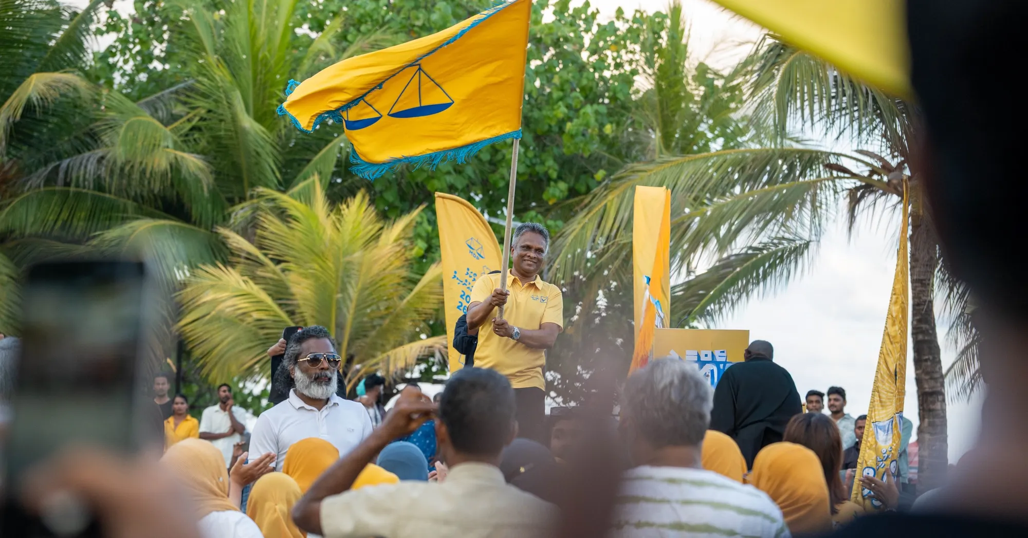 މާލޭ ސިޓީގެ މޭޔަރު އާދަމް އާޒިމް، އެމްޑީޕީގެ ކެމްޕޭނު ނިންމުމުގެ ހަރަކާތުގެ ތެރެއިން - ފޮޓޯ: ދުވަސް