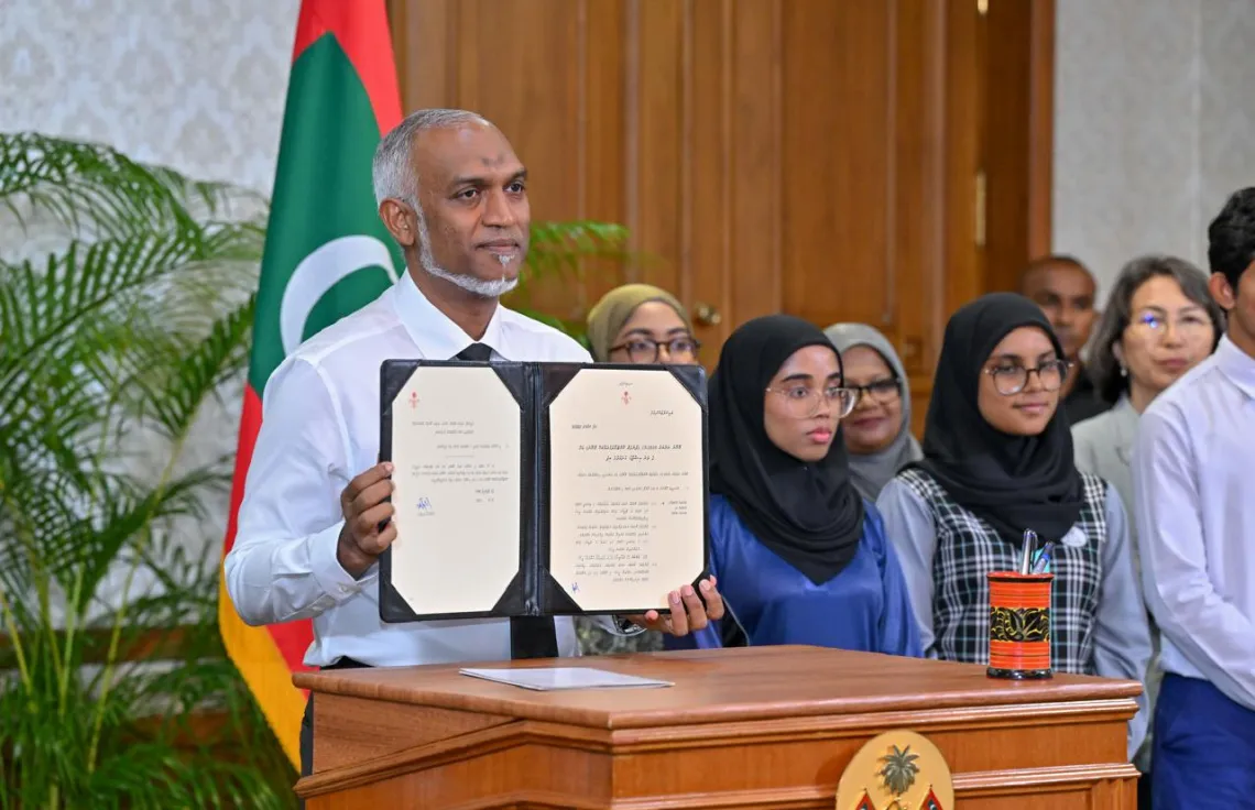 ތޯތޯ ދުވަހެއް ނޫން – ނޮވެމްބަރު މި ފެށުނީ ބޮޑު މަނަލަކާއި ބޮޑު ހުއްދަޔަކުން
