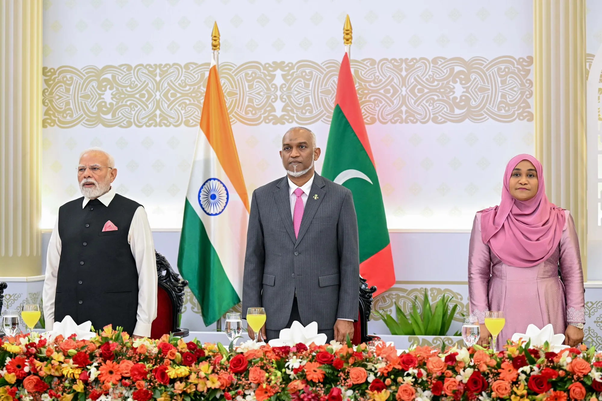 މިރޭ އޮތް ޖާފަތުގައި ރައީސްގެ ދެކަނބަލުން އަރިހުގައި ބޮޑުވަޒީރު މޯދީ
