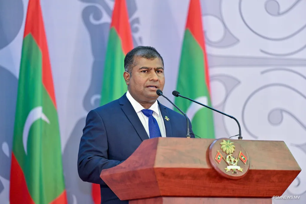 ދިވެހި ބަހާއި ގައުމިއްޔަތާ ބެހޭ ޚާއްޞަ މުޝީރުގެ މަގާމުން އާދަމް ނަޞީރު އިބްރާހީމް އިސްތިއުފާ ދެއްވައިފި