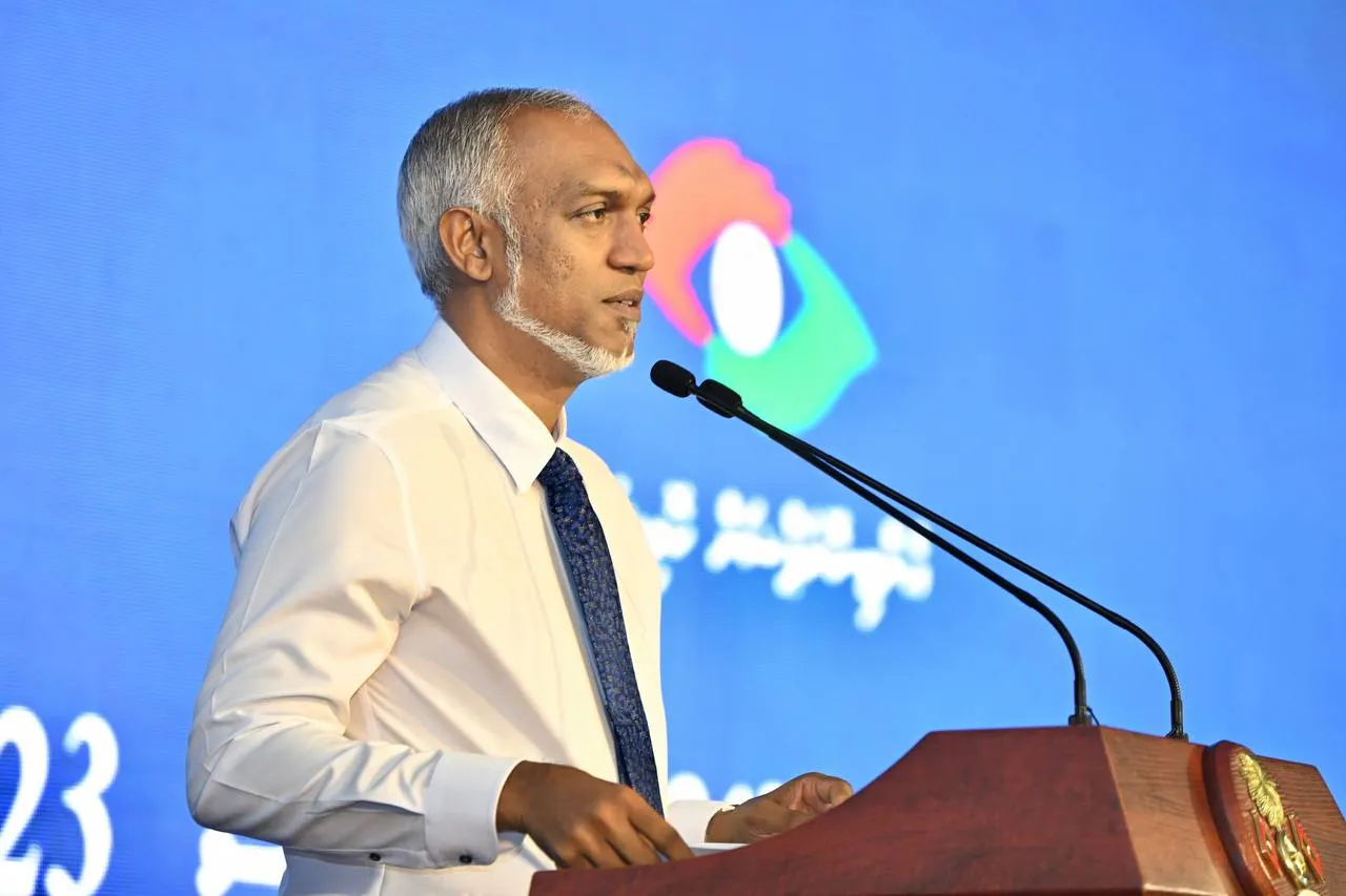 ސަރުކާރު ކޮރަޕްޓްނުވެ ހިންގާނެ ކަމުގެ ޔަޤީންކަން ރައީސް ޑރ.މުއިއްޒު ދެއްވައިފި