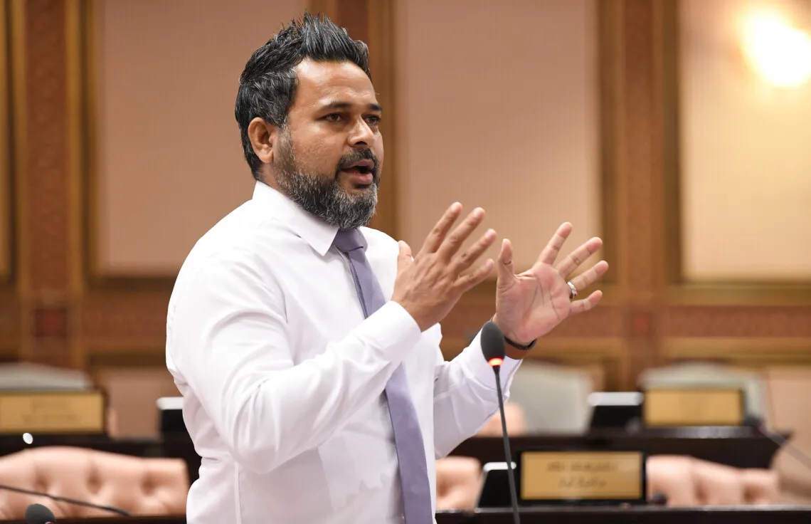 ރައީސް ޔާމިނުގެ ހައްގުތައް ނިގުޅައިގެންފައިވާތީ ޝިޔާމުގެ ބޮޑެތި ކަންބޮޑުވުންތަކެއް