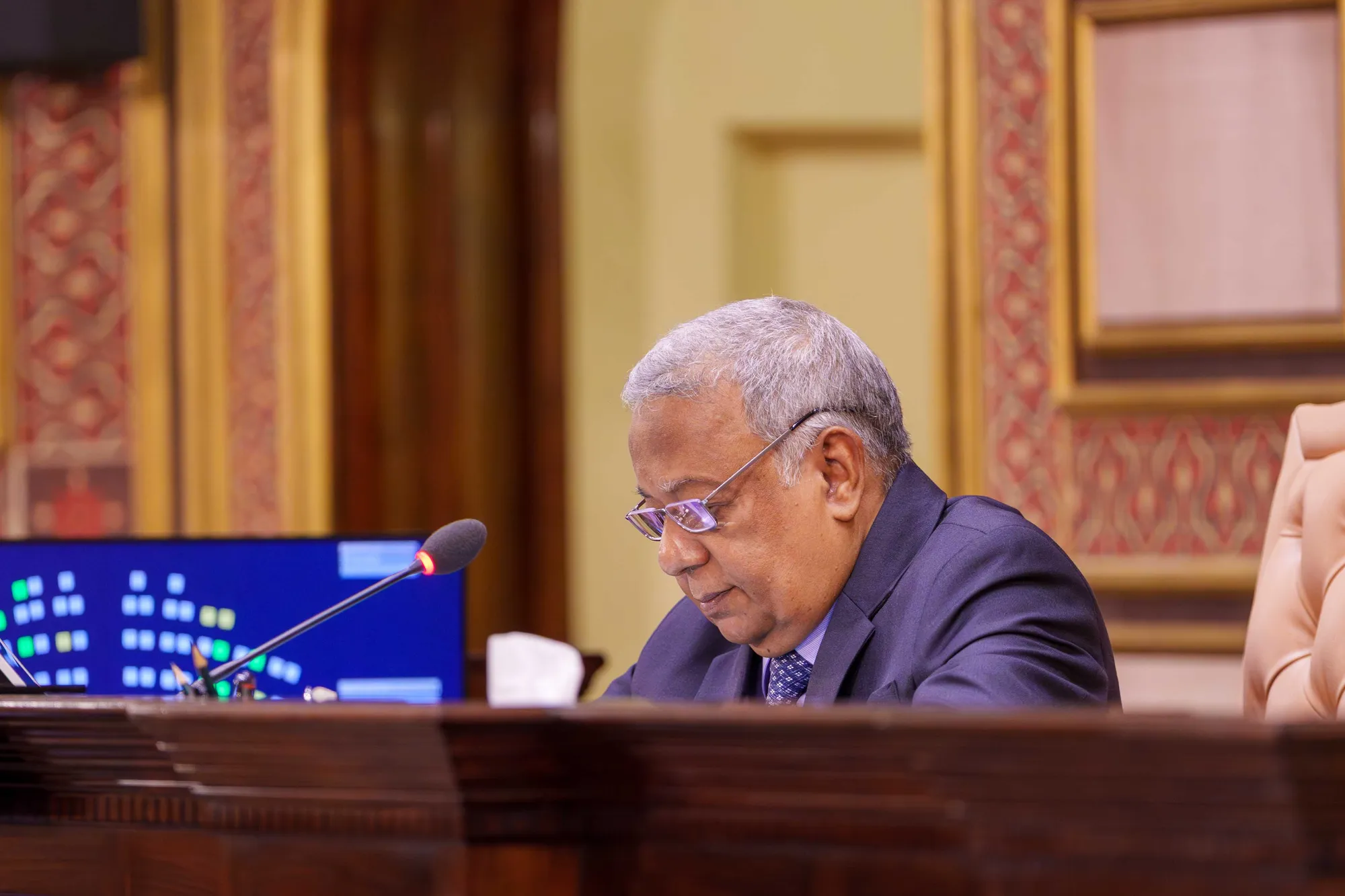 ޑިޖިޓަލް ޓްރާންސްފޮމޭޝަނާއި އައިޑެންޓިޓީ ބިލު މަޖިލީހުން ބަލައިގެންފި