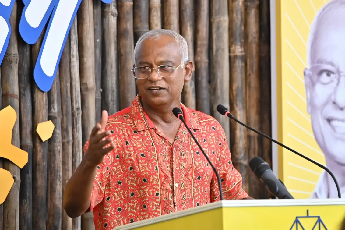 "ރާއްޖޭގެ ބިމުގެ އެންމެ އިންޗިއެއްވެސް ބޭރު ބައެއްގެ އަތްދަށުގައި އޮންނާކަށް އަޅުގަނޑުމެން ނުދޭނަން!"