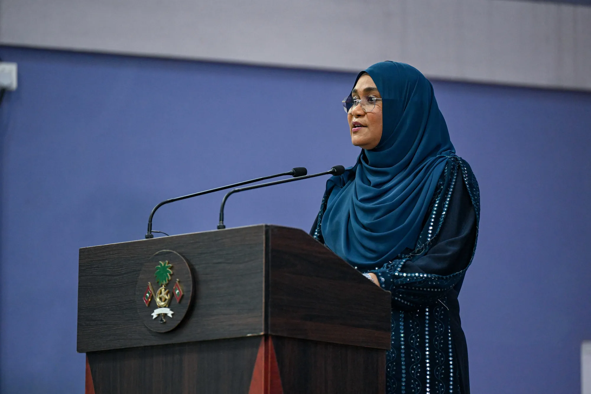 ދުންފަތާ ދުރުވެ ޞިއްޙަތު ރައްކާތެރިކުރަން ފަސްޓް ލޭޑީ ގޮވާލައްވައިފި